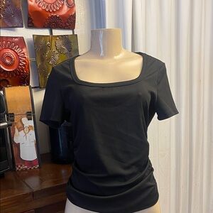 Women's Black Square-Neck Short Sleeve Top